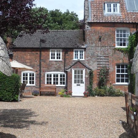 Stunning 3 Bedroom 3 Bath Self Catering Cottage Nr Stonehenge, Longleat, Avebury And Bath - Great Local Village Pub Pewsey Екстериор снимка